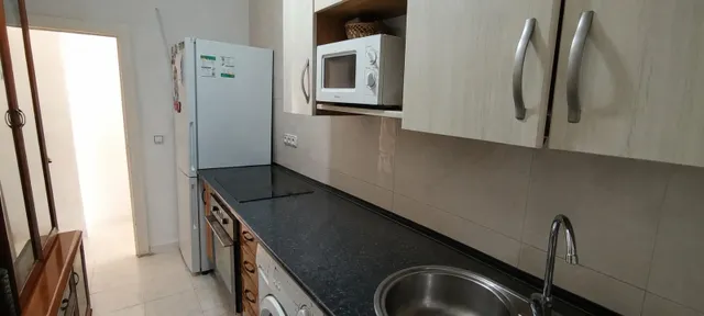 Piso en venta en Santa Rosa–Valdeolleros: comodidad, terraza y excelente ubicación — 13