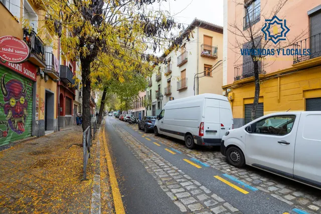 SE VENDE TERRENO URBANO PLURIFAMILIAR ZONA REAL DE CARTUJA Y JARDINES DEL TRIUNFO — 18