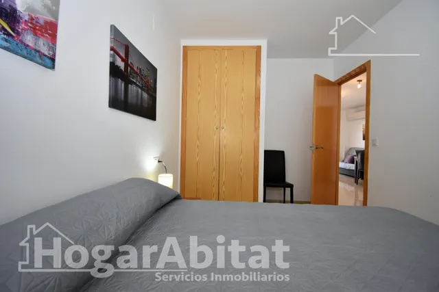 Seminuevo con terraza, piscina y garaje cerca de la playa — 18