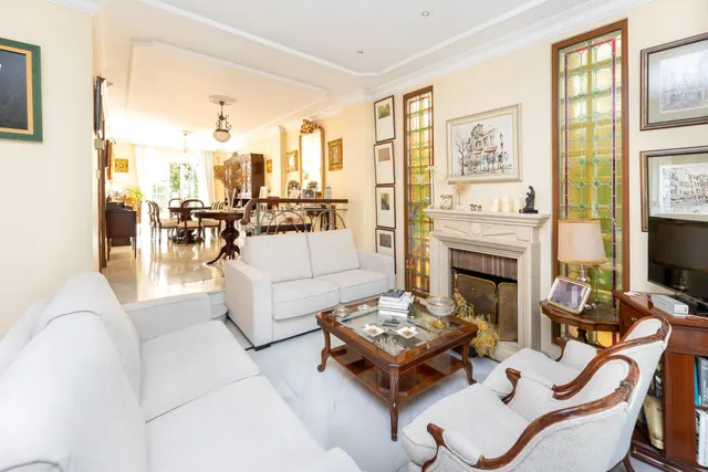 CHALET ADOSADO EN ZONA LA CALETA — 18