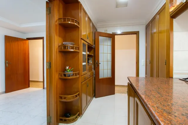 ¡amplia vivienda en pleno centro de Algemesí con garaje! — 25