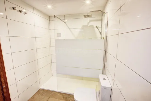 Espacioso Apartamento cerca de la Playa y Puertomarina — 16