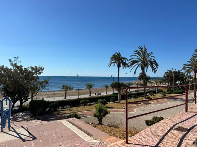 Apartamento a 300 m. de la playa en el Alamillo