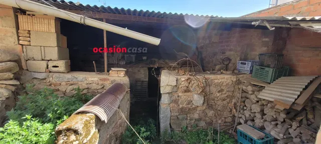 CASA EN VENTA EN PEDROCHE — 24