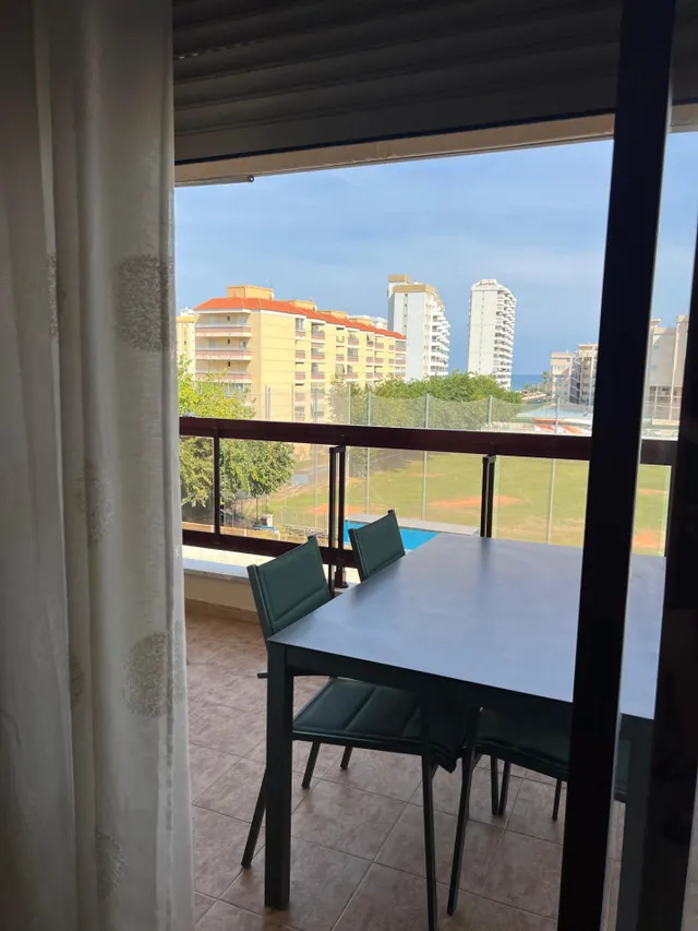 APARTAMENTO  ALQUILER TEMPORAL HASTA EL 30 DE JUNIO — 34