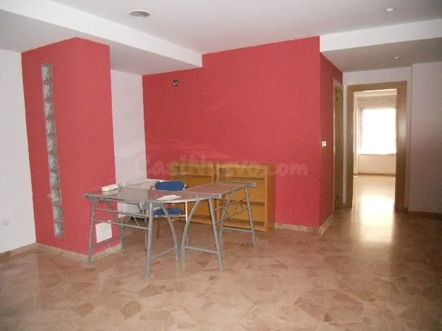 Local comercial 90m² en venta - Oliva