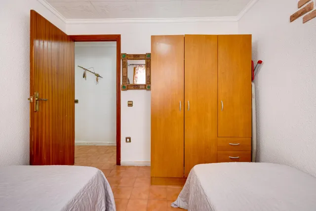Se vende bonito bungalow en planta baja, orientado al sur!!!! urb. torre del moro!!!! — 10