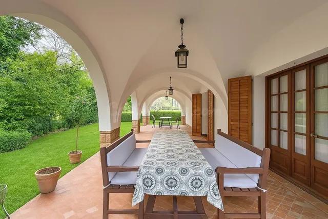 Espectacular Chalet en Maçanet de la Selva con Jardín y Pisc - foto 3