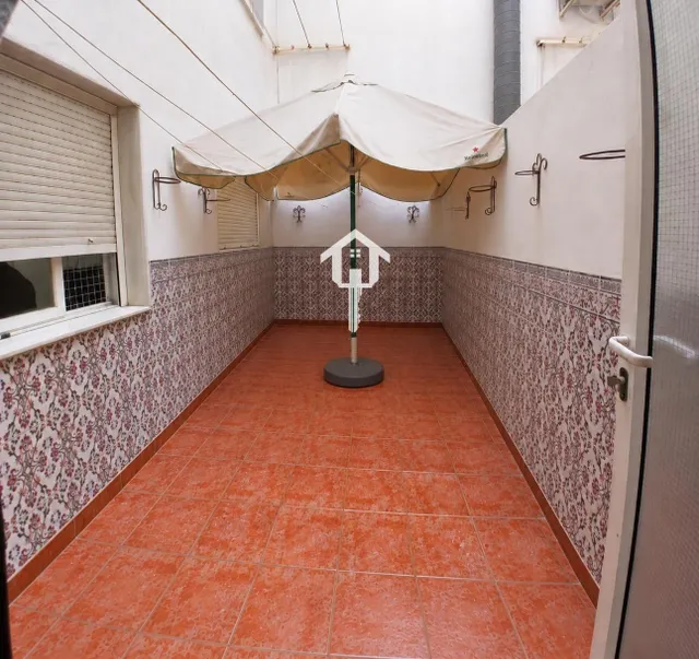 PISO EN VENTA EN ALICANTE. ZONA DE LA FLORIDA. 114m2, 3 habitaciones DOBLES, 1 BAÑO COMPLETO Y UN ASEO. PRIMERA PLANTA CON ASCENSOR. — 9