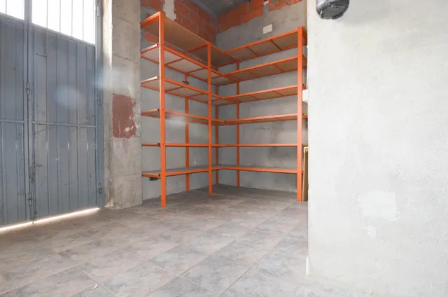 Urbis te ofrece un local en venta en Santa Marta de Tormes, Salamanca. — 30
