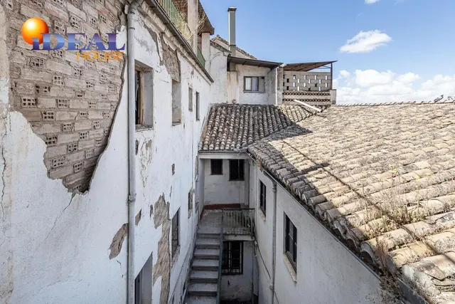 CASA 640 M2 EN CARRETERA DE MURCIA, ALBAYCIN. — 9