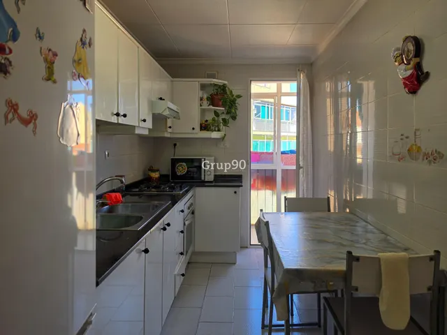 PISO LUMINOSO JUNTO A PLAZA EUROPA – 3 habitaciones — 9