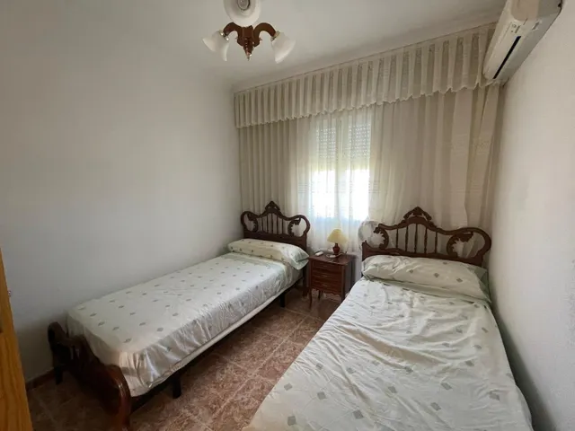 CASA ADOSADA EN BUEN ESTADO EN CAÑAVERAL — 20