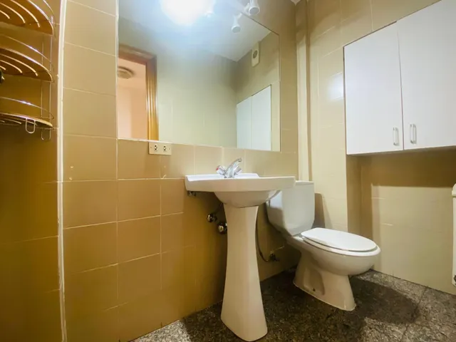 ✨ Amplio piso con gran potencial en Santa Catalina ✨ — 32