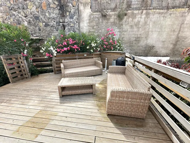 Chalet con piscina — 48
