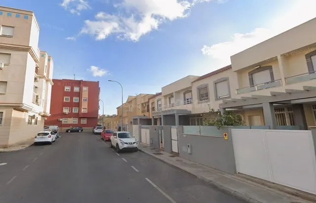Piso en venta en Huércal de Almería, Almería. Activo inmobil
