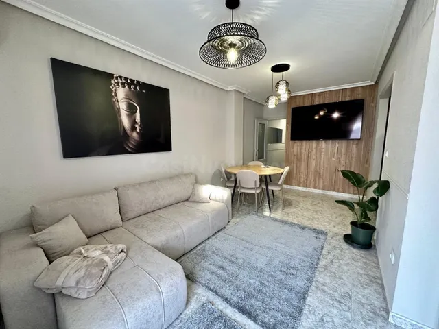 APARTAMIENTO DE 2 DORMITORIOS 1 BAÑO EN TORREVIEJA PLAYA DEL - foto 2