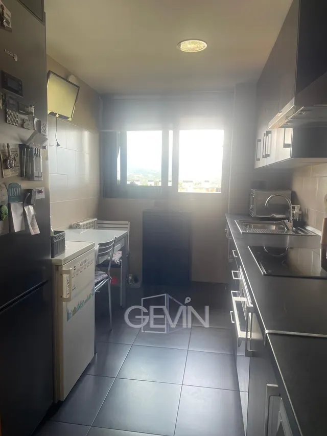 Piso de VPO, con Parking y trastero — 24