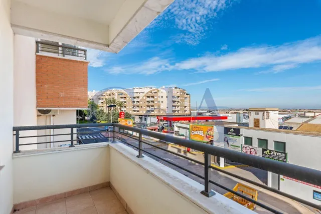 SE VENDE APARTAMENTO / ASCENSOR / TORREVIEJA / ALICANTE — 5