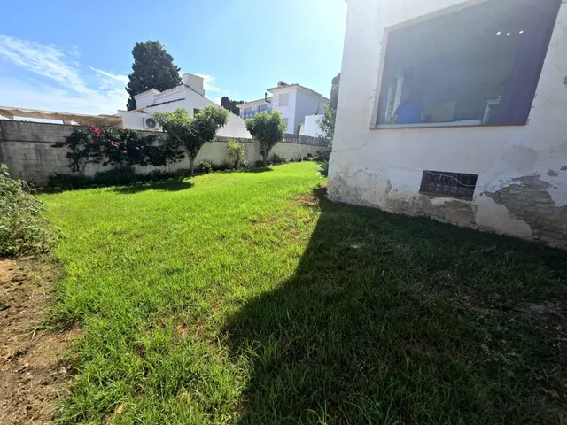 Chalet independiente con gran jardín y espectaculares vistas al mar — 34