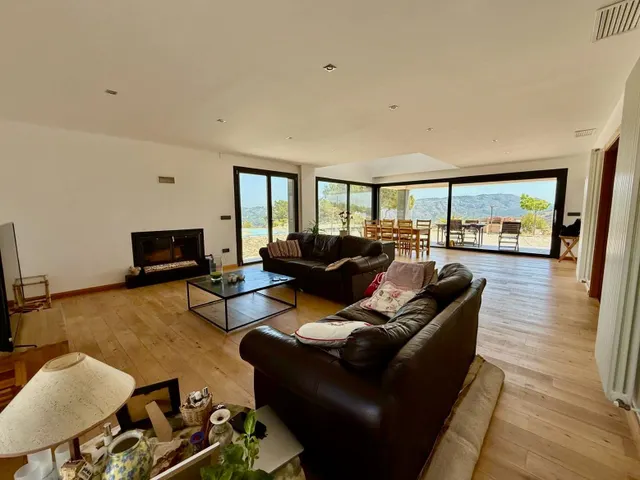 ESPECTACULAR VILLA DE LUJO CON PISCINA PRIVADA Y VISTAS AL PAISAJE EN RELLEU — 9