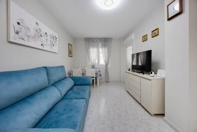 Apartamento reformado de un dormitorio en la Playa de los Locos — 12