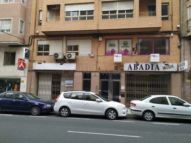 Local centrico calle vicente blasco ibañez — 4