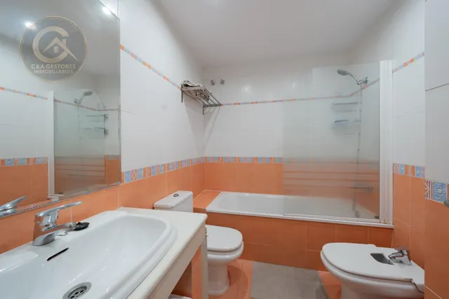 Un  nuevo hogar en Ogíjares: espacio para vivir, disfrutar y compartir — 26