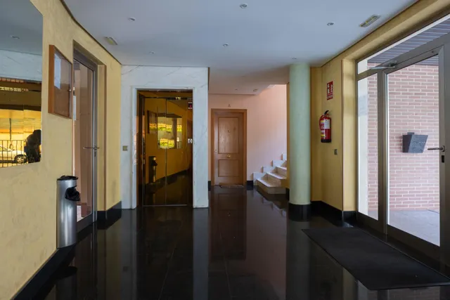 SE VENDE PISO EN LAGUNA - foto 3