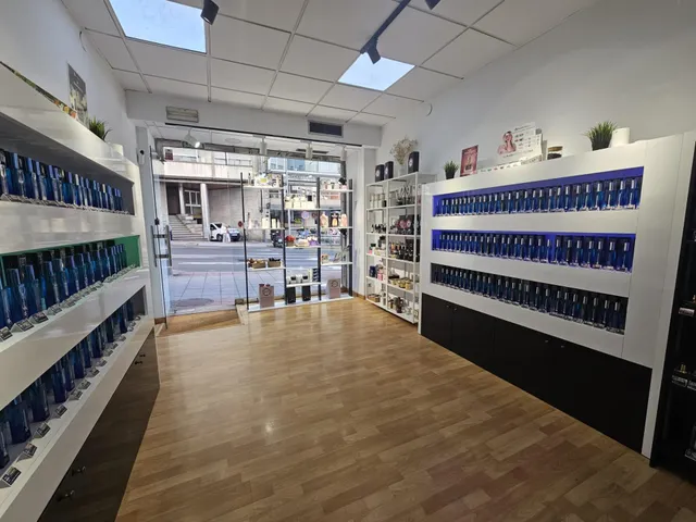!!!!!se traspasa local comercial en plena calle centrica muy transitada en Ourense¡¡¡¡ — 18