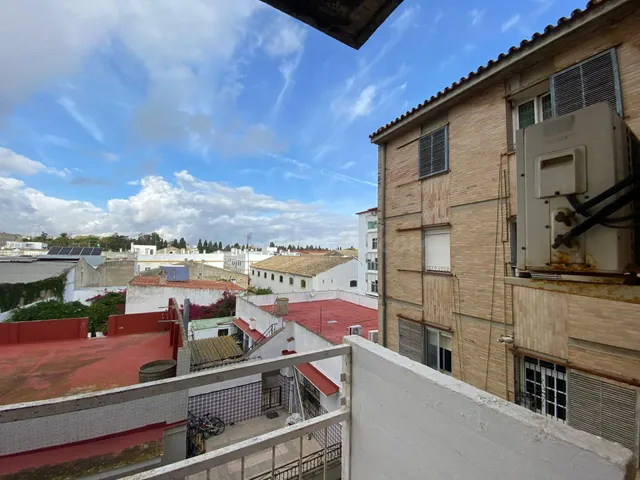 Piso con balcón en El Puerto de Santa María - foto 4