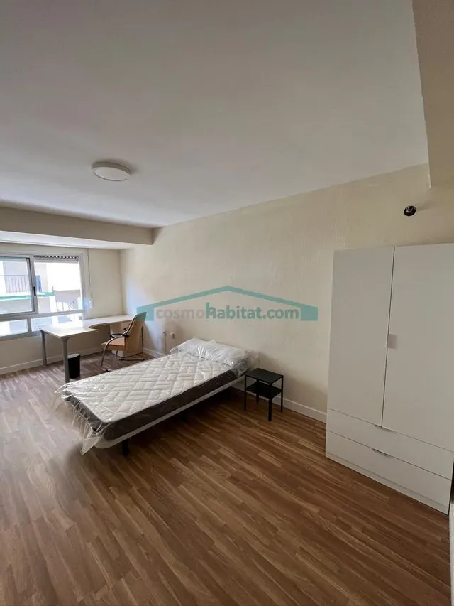 PISO DE 95 M2 CON 3 habitaciones, 2 BAÑOS Y BALCÓN EN ALCOY — 10