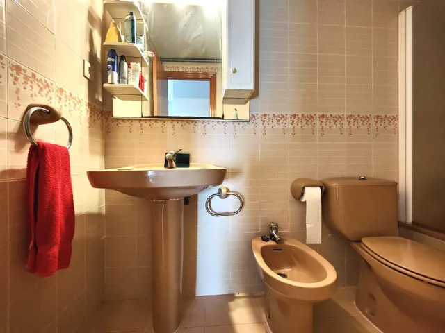 Casa adosada en Calafell de 3 habitaciones y gran jardín cerca del tren — 33