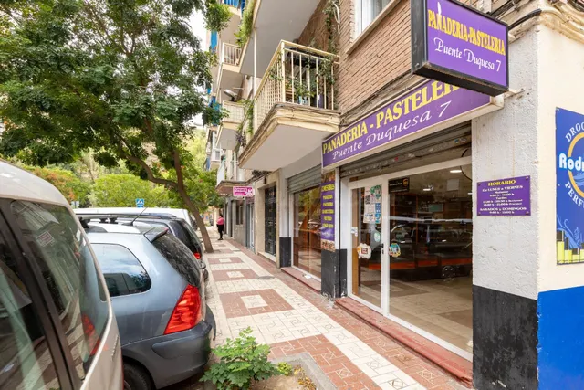 LOCAL COMERCIAL EN EL CHARCÓN — 3