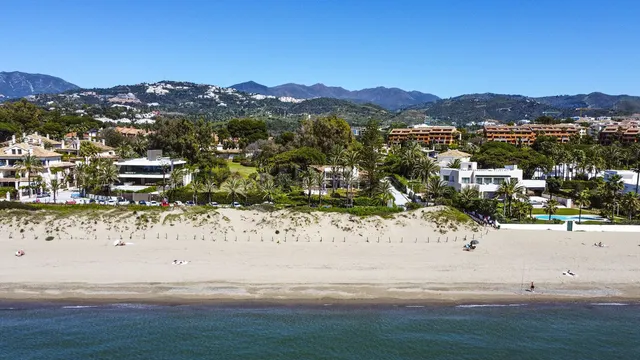 Chalet 5 habitaciones 420m² en venta - Marbella