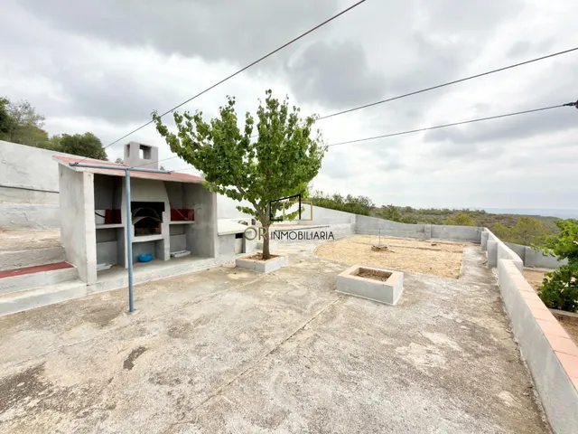 Casa a cuatro vientos en medio de la naturaleza en La Bisbal - foto 2