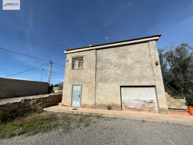 Chalet con 2 viviendas y amplia parcela en la Alcoraya — 42