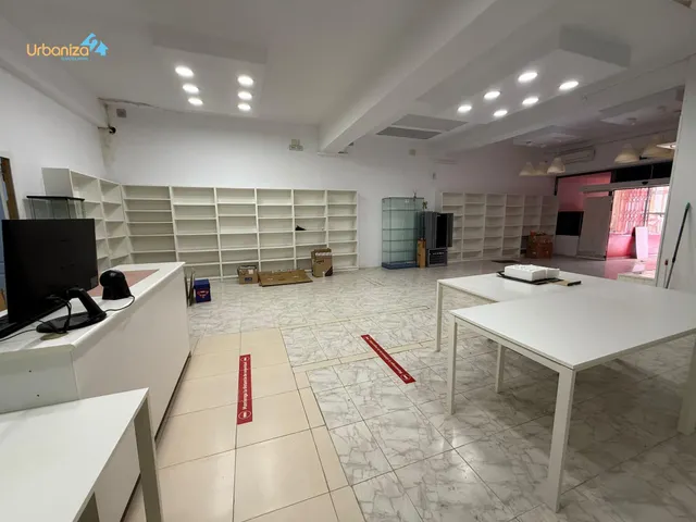 Local comercial en el centro de Badajoz — 19
