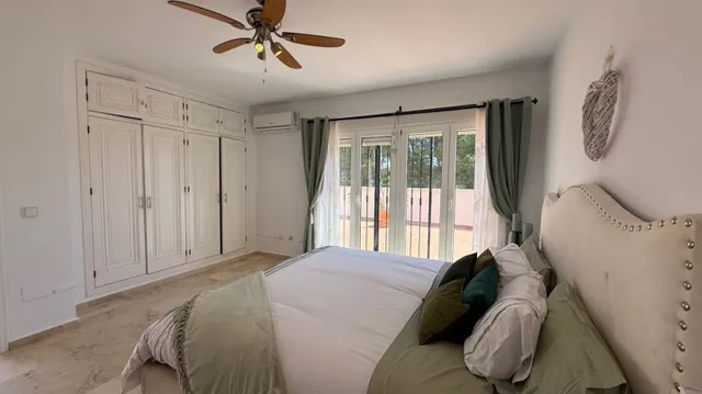 Villa 4 habitaciones 137m² en venta - Las Ramblas — 24