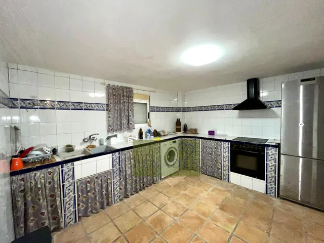 Espectacular chalet a la venta con impresionante jardín interior — 33