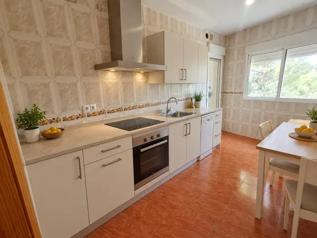 Vivienda de 3 dormitorios, 2 baños y 105 m2 en Patiño — 18
