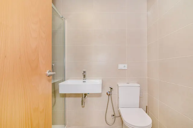 OPORTUNIDAD EN VENTA DE PISO VPO DE 3 DORMITORIOS EN BARRIO ALBAYDA CON PLAZA DE GARAGE Y TRASTERO — 31