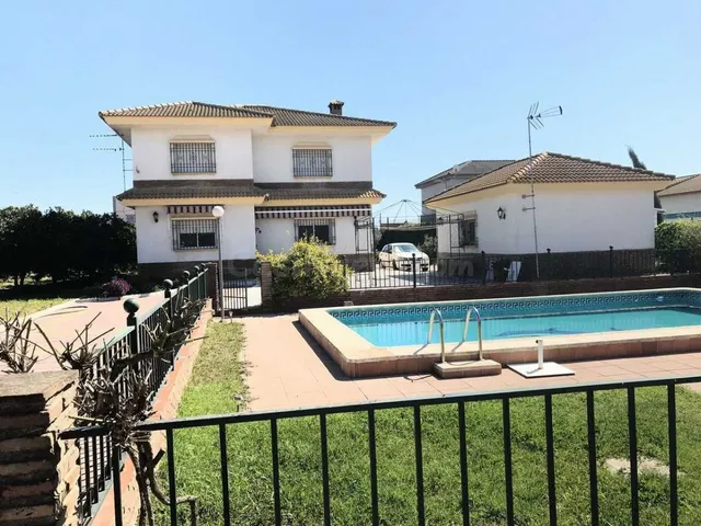 higueron - Parcela de 3.000m2 con casa y apartamento.