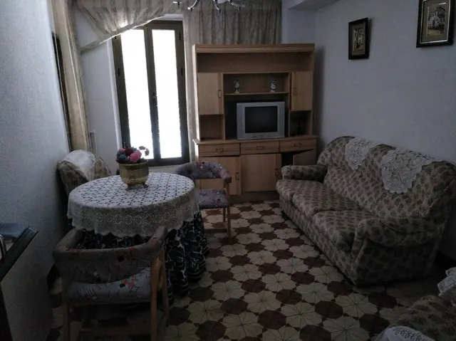 CASA CON EXCELENTE ubicación DE DOS ALTURAS Y CÁMARAS — 8