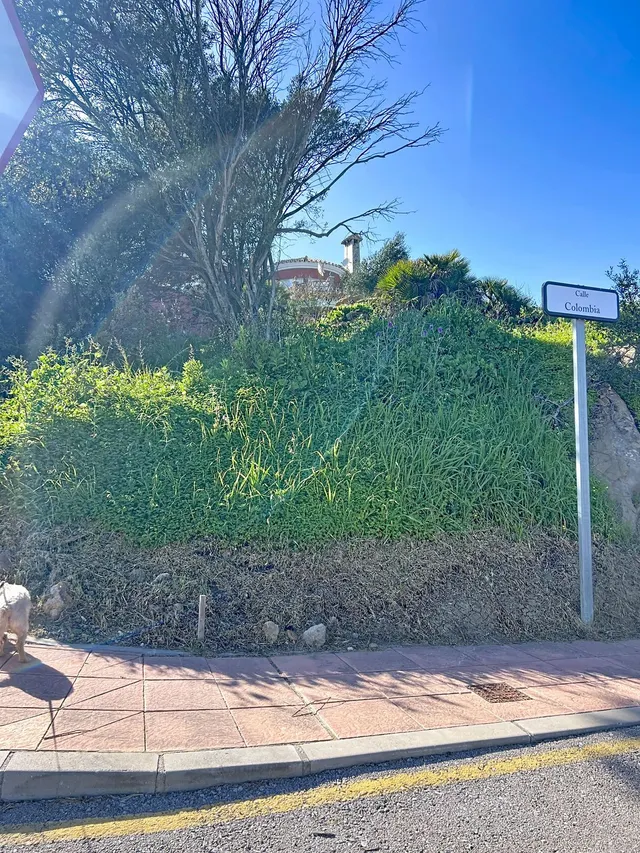 Parcela 305m² en venta - Costa Del Sol - foto 3