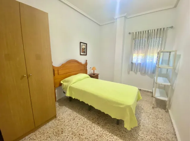 Estupenda casa en los desamparados, amplia, con porche, toda amueblada, a tan solo 5min de Orihuela ciudad (máximo dos inquilinos, o 3 estudiantes) estancia temporal — 11