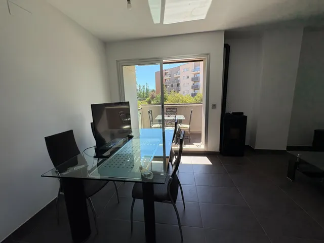 Alquilamos este fabuloso piso amueblado en novosur, alhendin. — 18