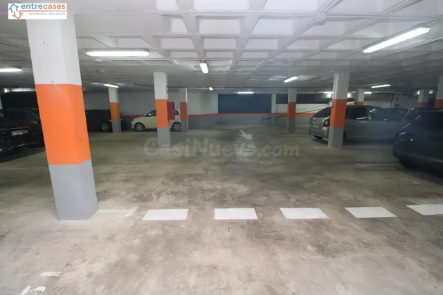VENTA PLAZA DE GARAJE EN ZONA PERIODISTA AZZATI - foto 4