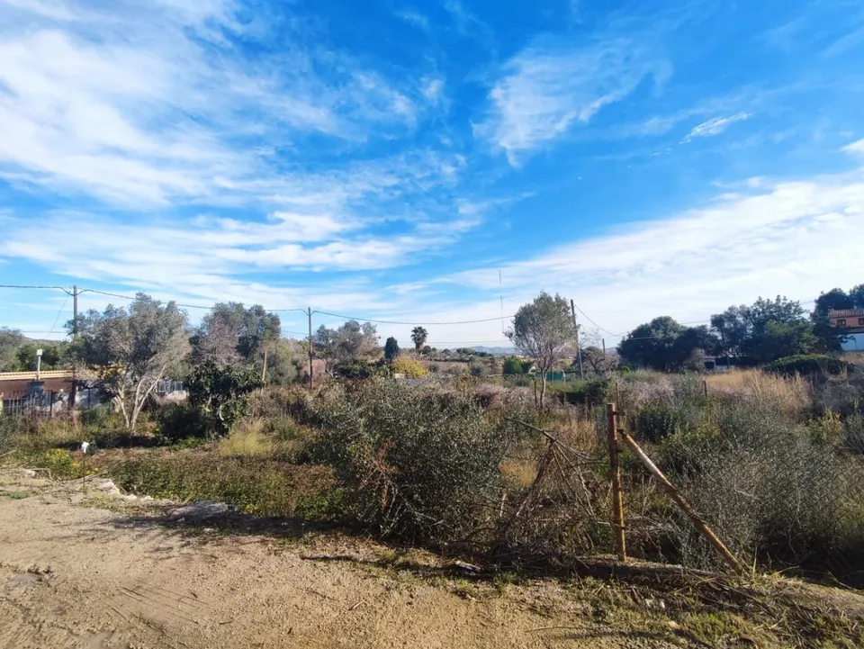 Terreno rústico en venta en Vilanova i la Geltrú, Mas Tapet