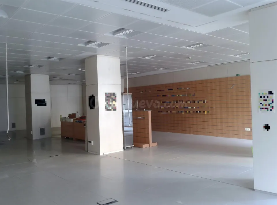 Local comercial 271m² en venta - Tres Forques